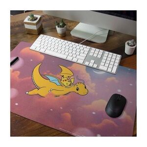 Pokémon Center Exclusive : Dreamy Dragonite Playmat